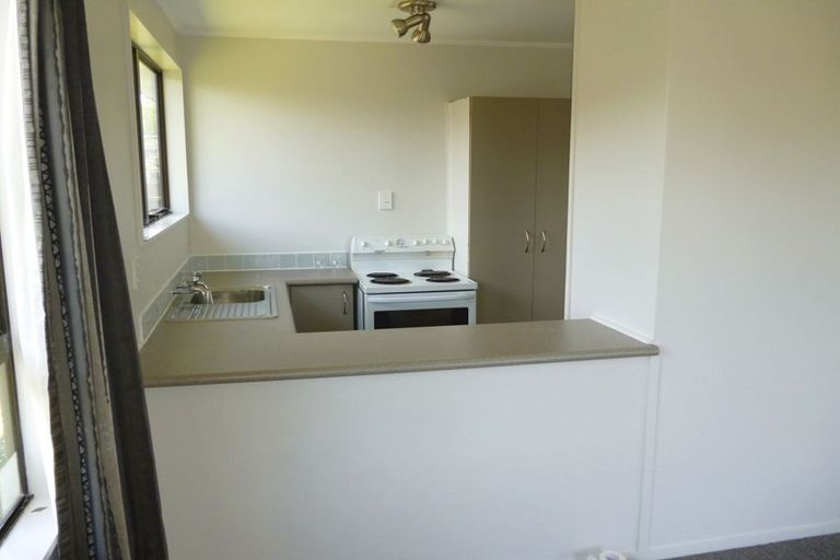 Photo of property in 2/30 Karepo Crescent, Ranui, Auckland, 0612