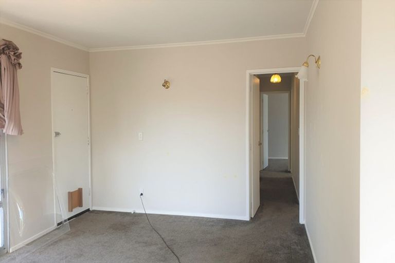 Photo of property in 63 Nikau Street, New Lynn, Auckland, 0600