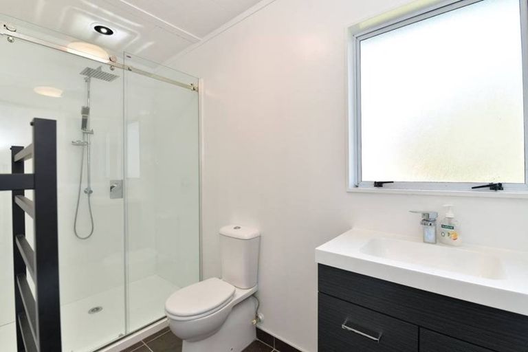 Photo of property in 1084 Kaipara Coast Highway, Kaukapakapa, 0873