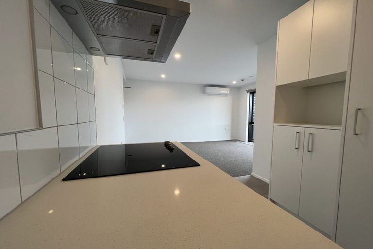 Photo of property in 107/28c Eileen Newey Place, Henderson, Auckland, 0612