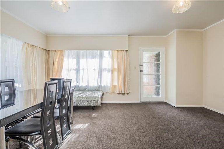 Photo of property in 1/42 Wallace Road, Papatoetoe, Auckland, 2025