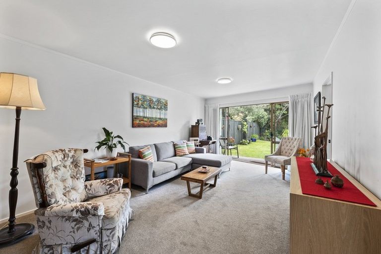 Photo of property in 2/59 Maxwelton Drive, Mairangi Bay, Auckland, 0630