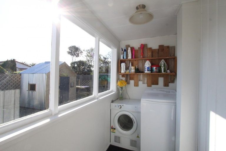 Photo of property in 70 Sedcole Street, Pahiatua, 4910