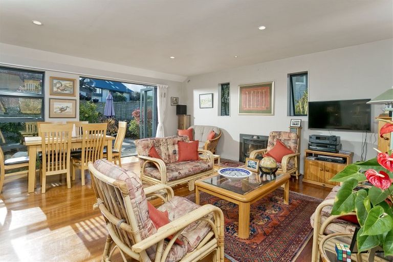 Photo of property in 229 Lake Road, Belmont, Auckland, 0622