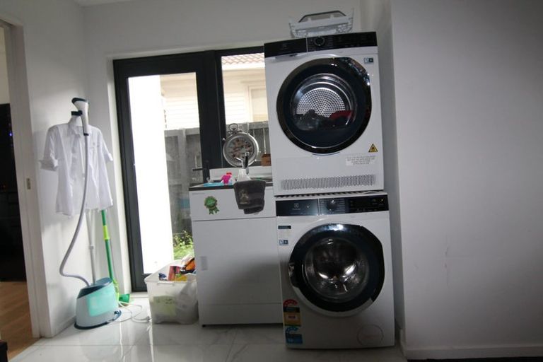 Photo of property in 5b Rimu Road, Mangere Bridge, Auckland, 2022