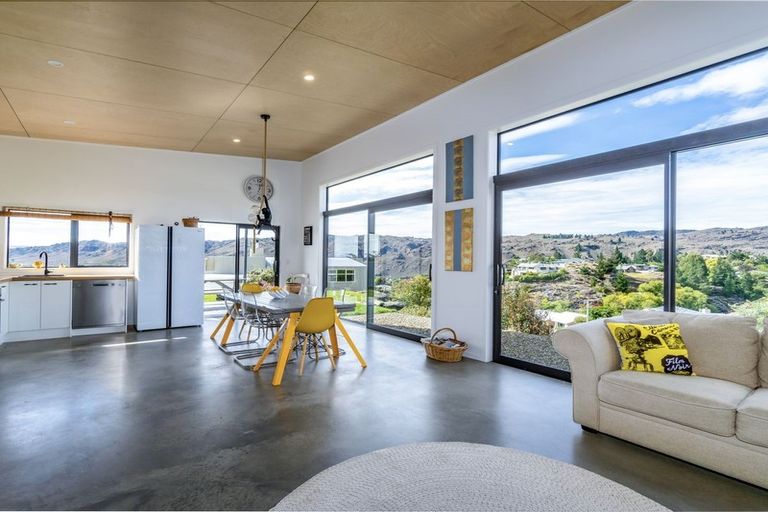 Photo of property in 23 Aronui Road, Bridge Hill, Alexandra, 9320