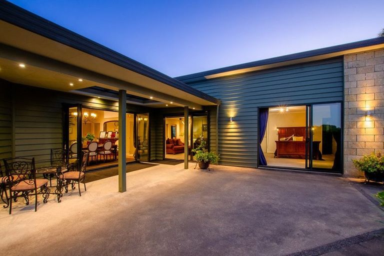 Photo of property in 10 Lambert Way, Paraparaumu, 5032