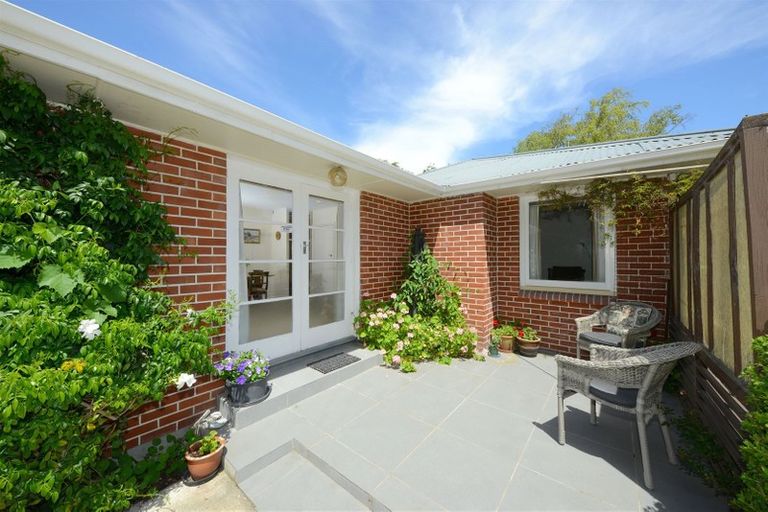 Photo of property in 6 Bevington Street, Avonhead, Christchurch, 8042