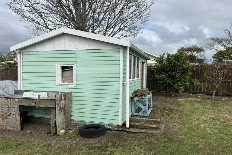 Photo of property in 7 Tawake Place, Waitara, 4320