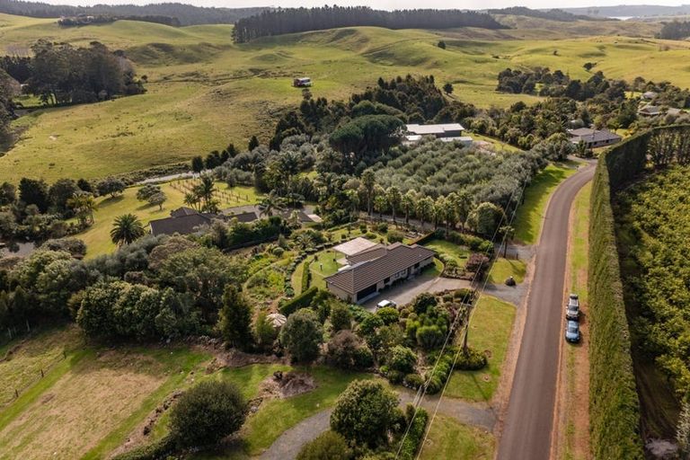 Photo of property in 98 River Drive, Kerikeri, 0294