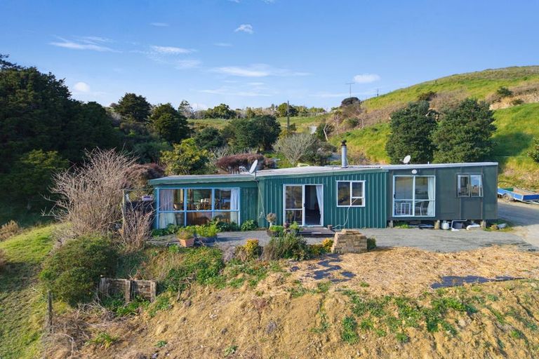 Photo of property in 63 Porter Road, Paparoa, 0571