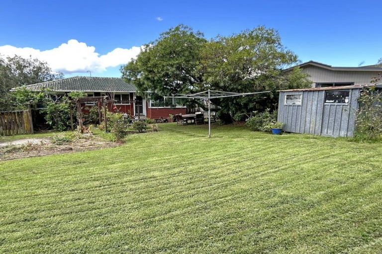 Photo of property in 45 Felgrove Street, Glendene, Auckland, 0602