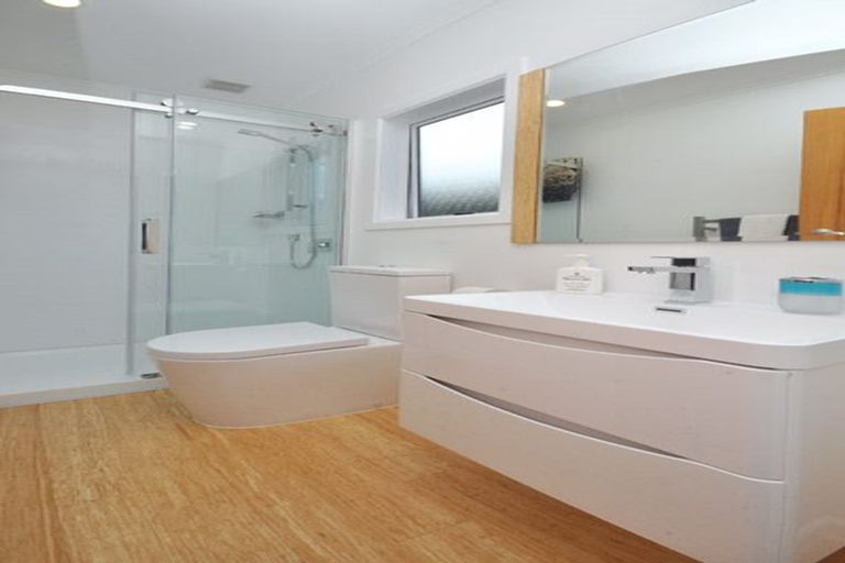 Photo of property in 74 Churchill Road, Cockle Bay, Auckland, 2014