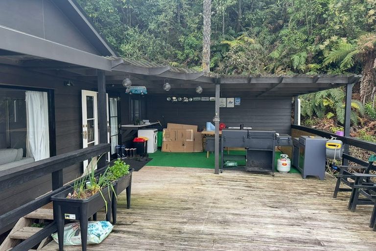 Photo of property in 62 Spencer Road, Lake Tarawera, Rotorua, 3076