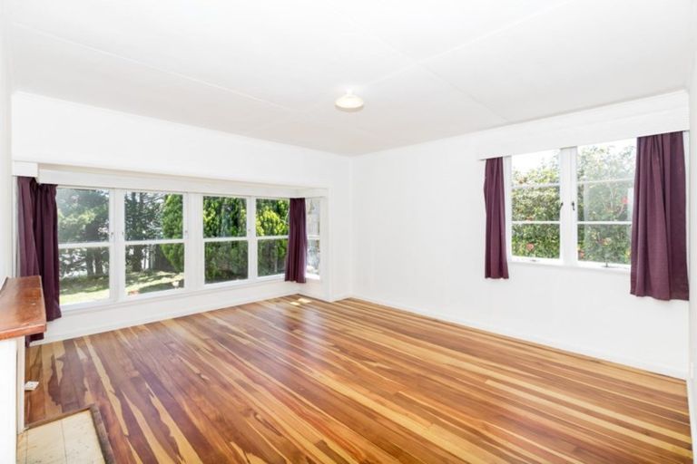 Photo of property in 102 Holland Road, Fairfield, Hamilton, 3214