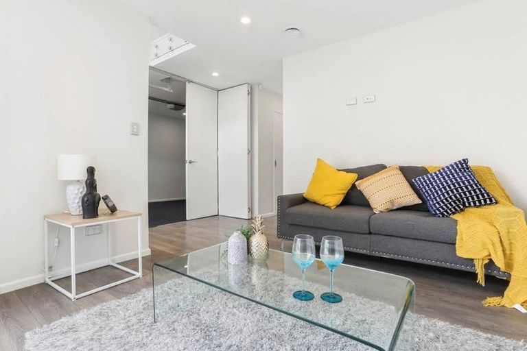 Photo of property in 9b Pah Road, Papatoetoe, Auckland, 2025