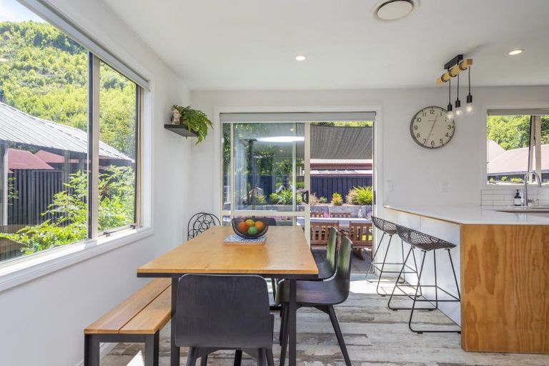 Photo of property in 15a Daveys Place, Arrowtown, 9302