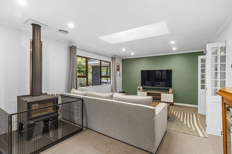 Photo of property in 11 Eclipse Lane, Whitby, Porirua, 5024