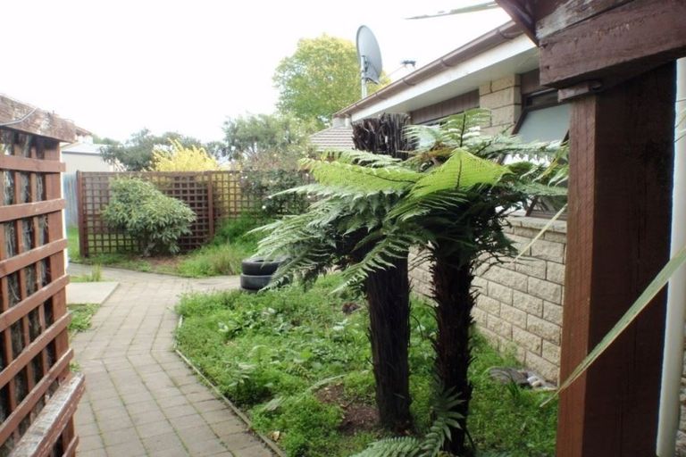 Photo of property in 4 Woodfield Place, Woodend, 7610