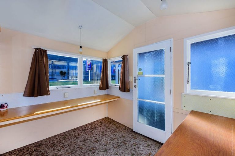 Photo of property in 205 Marine Parade, New Brighton, Christchurch, 8083