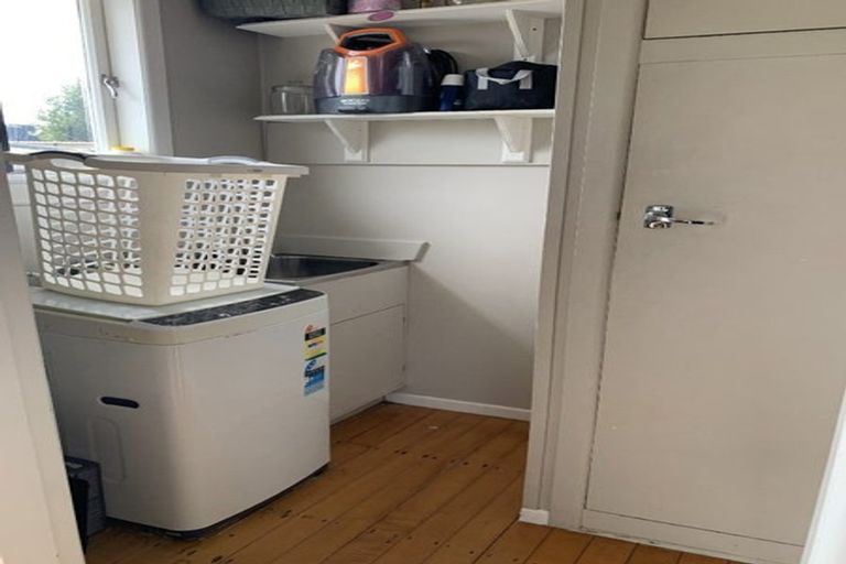 Photo of property in 6 Larnach Street, St Andrews, Hamilton, 3200