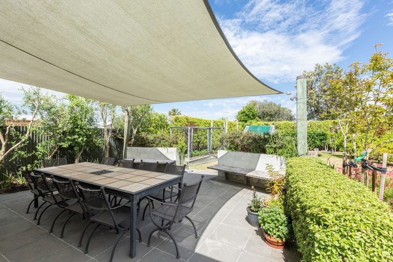 Photo of property in 500a Main North Road, Bay View, Napier, 4104