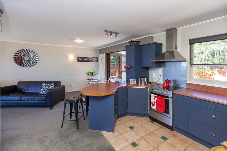 Photo of property in 2/33 Beach Road, Paekakariki, 5034