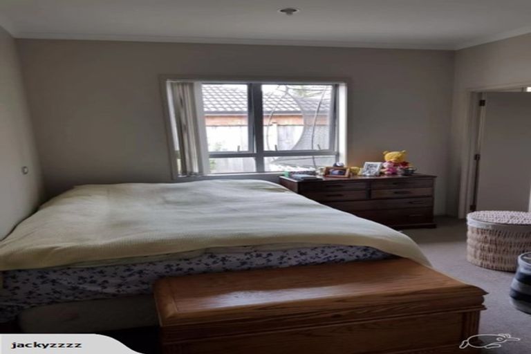 Photo of property in 32 Horizon View Road, Oteha, Auckland, 0632