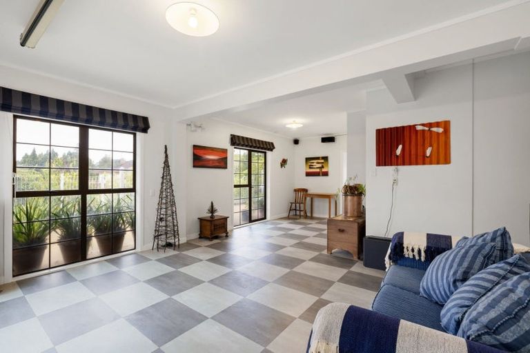 Photo of property in 150 Lake Crescent, Hamilton Lake, Hamilton, 3204