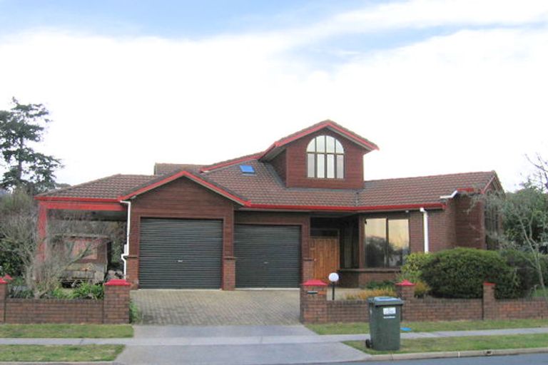 Photo of property in 33 Arcus Street, St Andrews, Hamilton, 3200