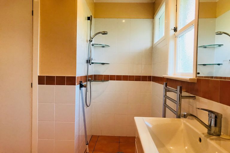 Photo of property in 110 Doon Street, Waverley, Dunedin, 9013