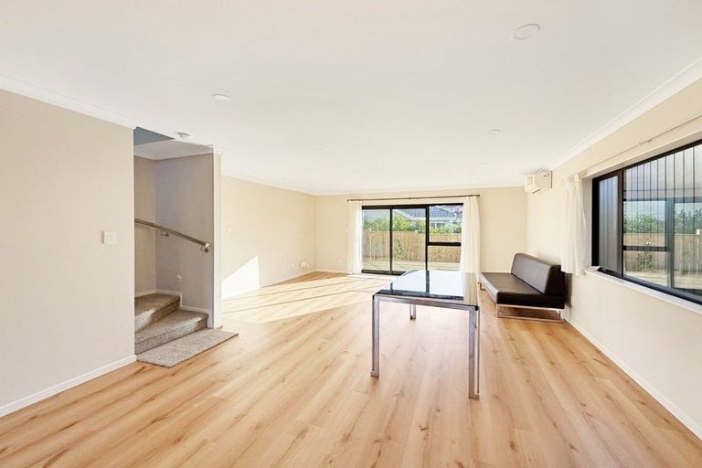 Photo of property in 38 Astoria Place, Northpark, Auckland, 2013