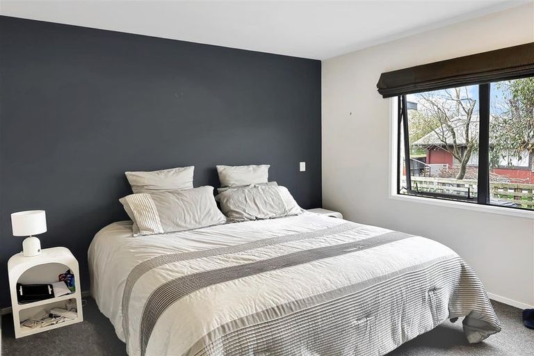 Photo of property in 9a Holden Avenue, Holdens Bay, Rotorua, 3010