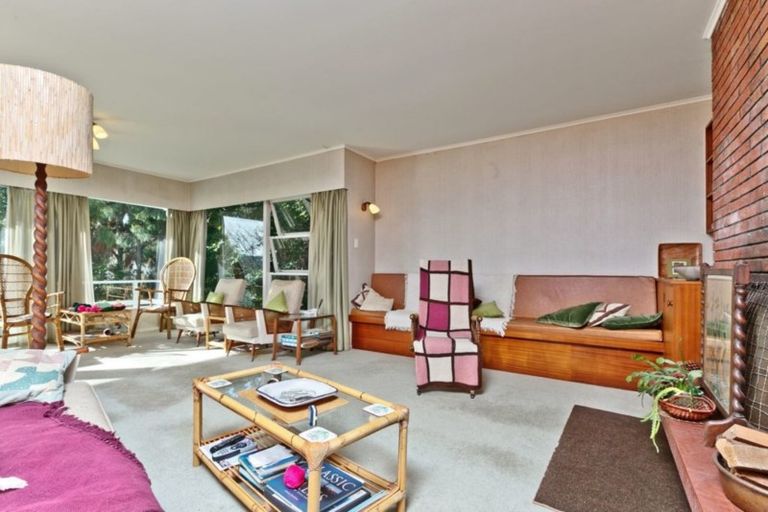 Photo of property in 269 East Coast Road, Mairangi Bay, Auckland, 0630