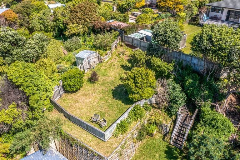 Photo of property in 8 Muri Road, Pukerua Bay, 5026