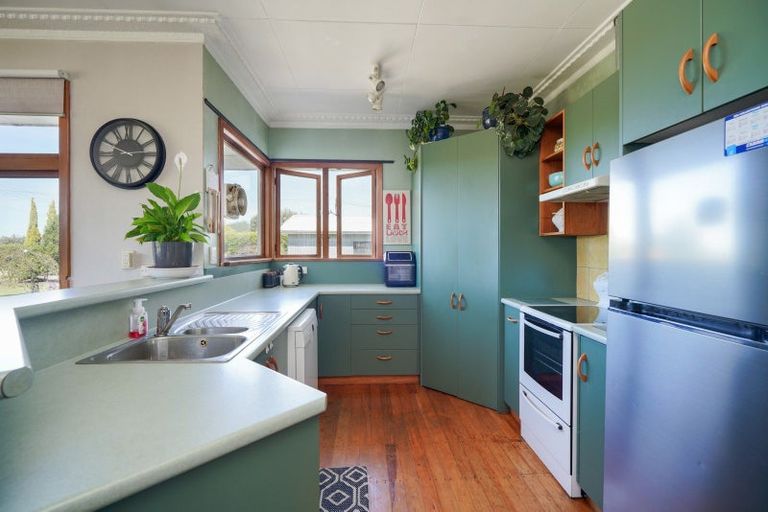 Photo of property in 1048 Lochiel-branxholme Road, Branxholme, Invercargill, 9874