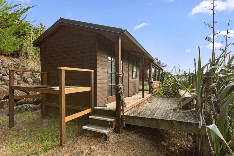 Photo of property in 73b Maungatawhiri Road, Raglan, 3295