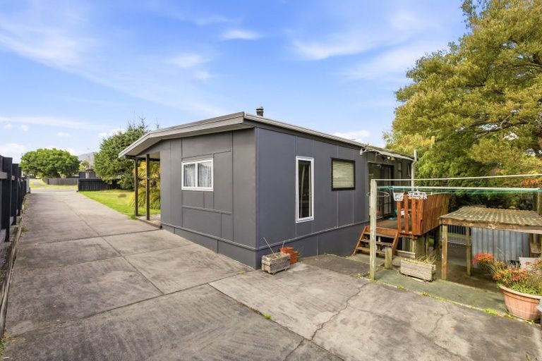 Photo of property in 1/17 Kotare Street, Hilltop, Taupo, 3330