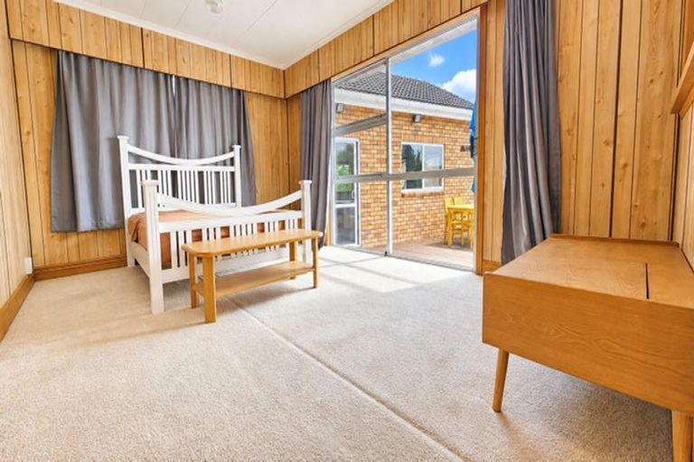 Photo of property in 21 Waipuia Place, Greenhithe, Auckland, 0632