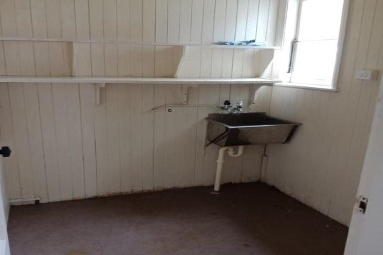 Photo of property in 29 Newcombe Street, Naenae, Lower Hutt, 5011