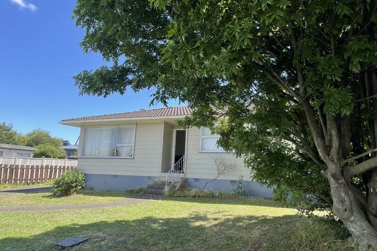 Photo of property in 30 Aarts Avenue, Manurewa, Auckland, 2102