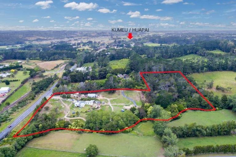 Photo of property in 695 State Highway 16, Kumeu, 0891