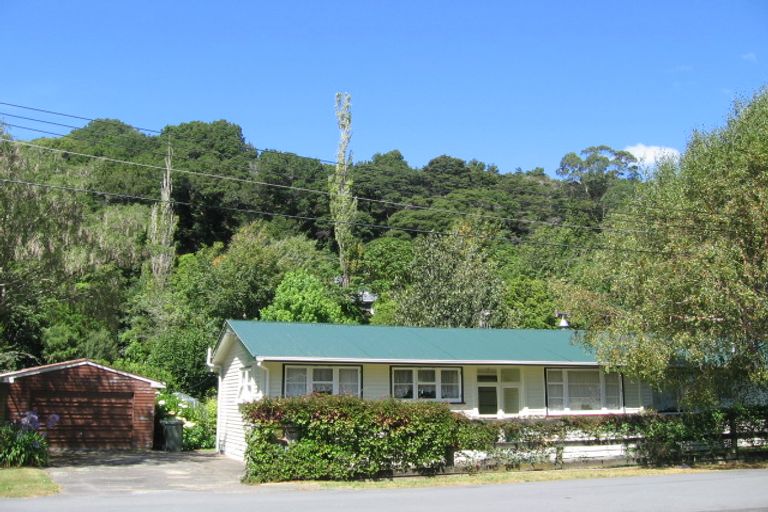 Photo of property in 6 Rata Street, Birchville, Upper Hutt, 5018