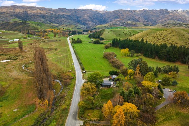 Photo of property in 54 Swann Road, Cromwell, 9384