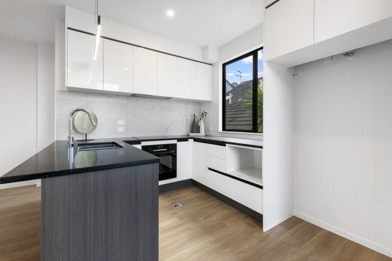 Photo of property in 1/45 Anzac Street, Takapuna, Auckland, 0622