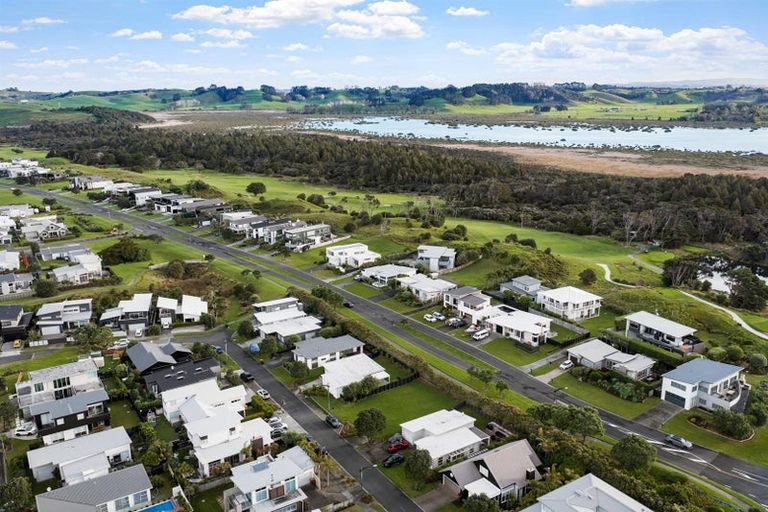 Photo of property in 20 Te Mana Street, Omaha, 0986