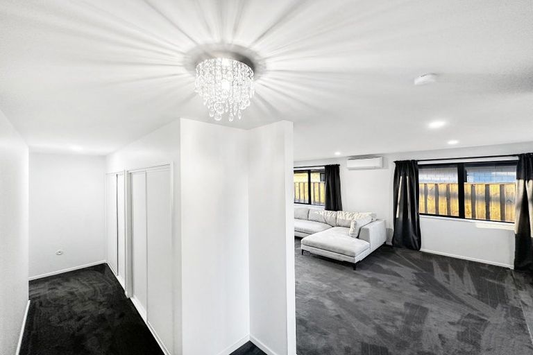 Photo of property in 27 Crossley Avenue, Woodend, 7610