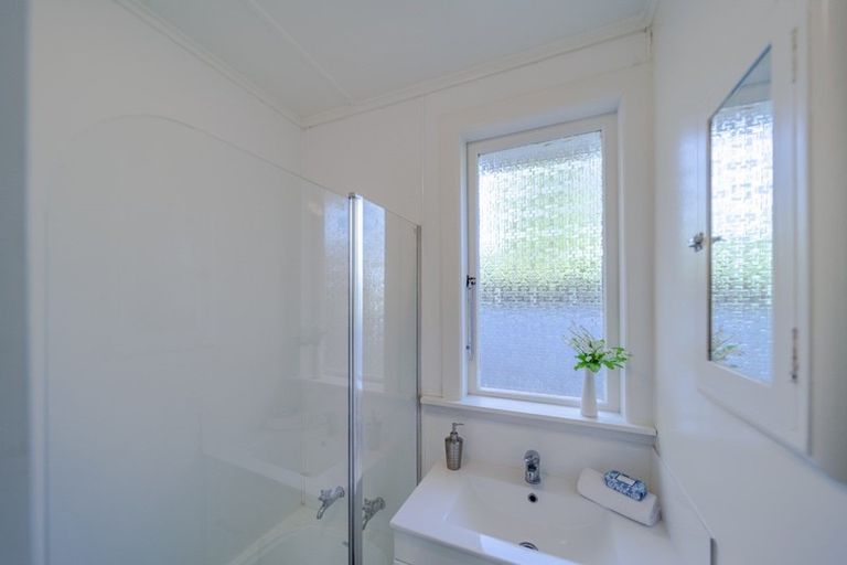 Photo of property in 8 Mason Avenue, Maraenui, Napier, 4110
