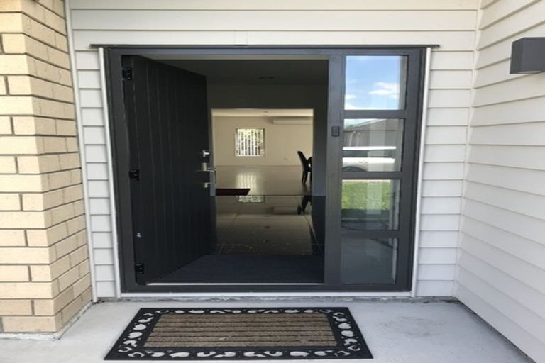 Photo of property in 16 Dalray Avenue, Takanini, 2112