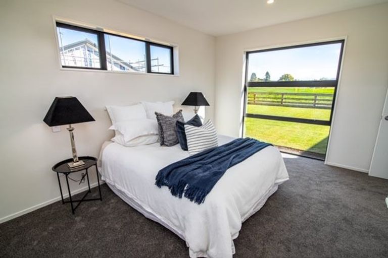 Photo of property in 7 Grey View Grove, Rangiora, 7400
